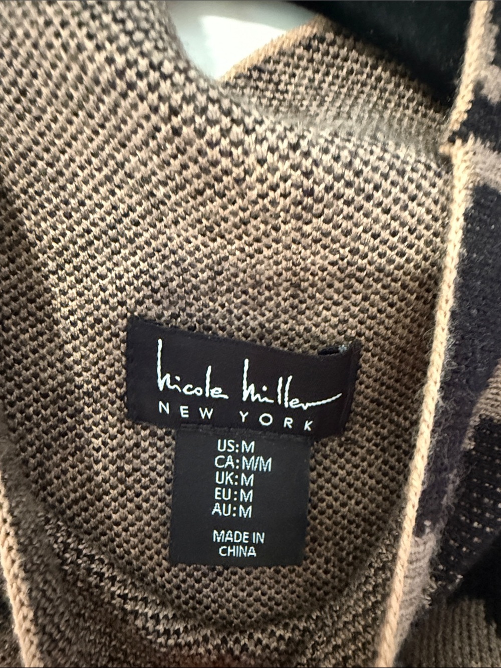 Leopard Print Turtleneck Sweater - Black and Tan - Picture 2 of 2